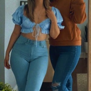 Selling the blue top💙